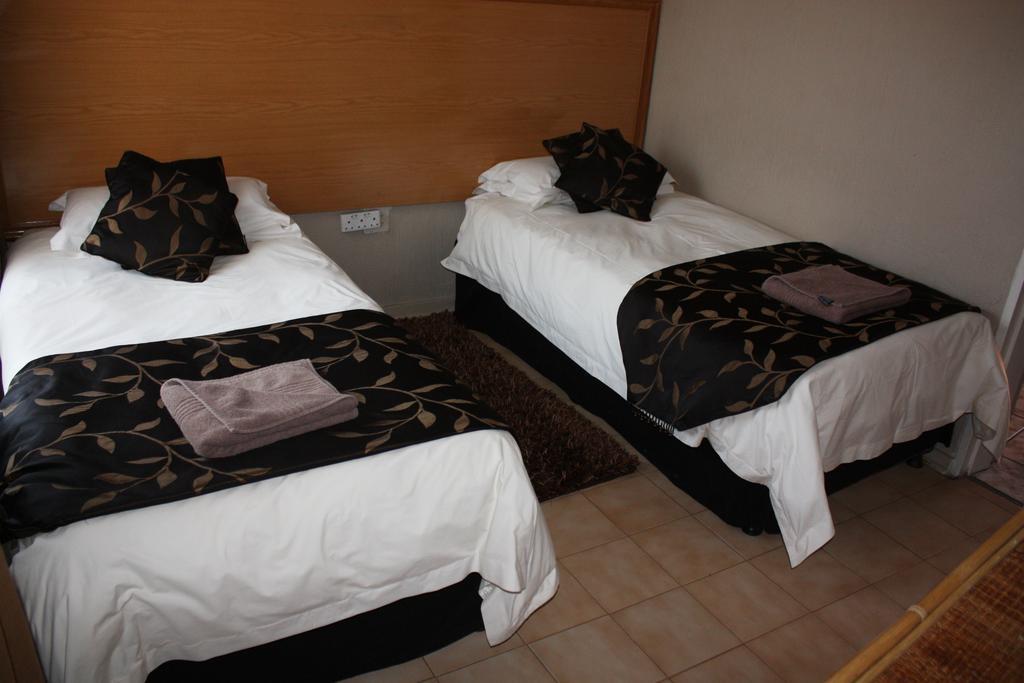 Eagles Nest Lodge Johannesburg Phòng bức ảnh